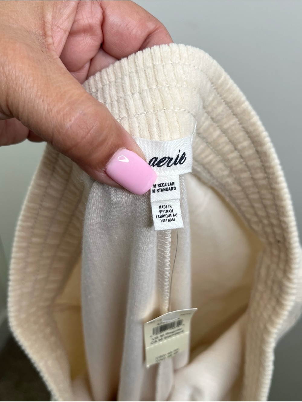 NWT Aerie Corduroy Ribbed Flare Pants Size Medium High Rise Cream Elastic Waist - Picture 5 of 14